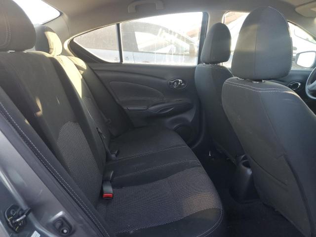 3N1CN7AP1KL845998 - 2019 NISSAN VERSA S GRAY photo 10