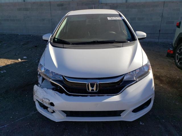 3HGGK5H43JM727579 - 2018 HONDA FIT LX WHITE photo 5