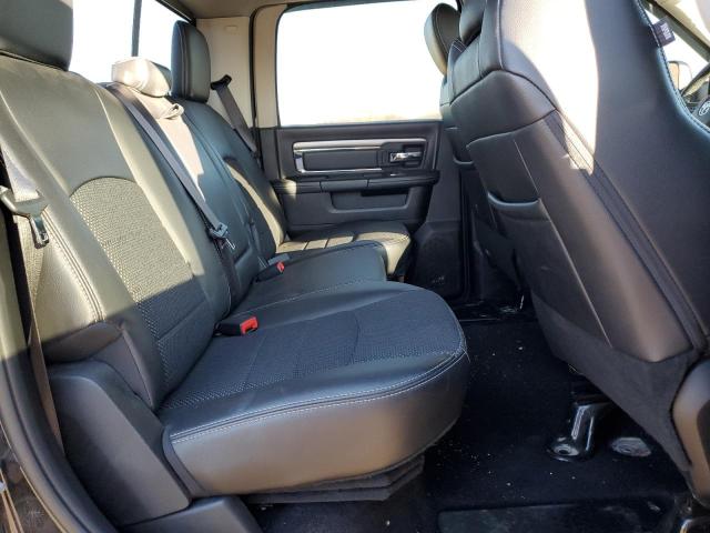 3C6UR5DJ1JG297632 - 2018 RAM 2500 SLT შავი ფოტო 10