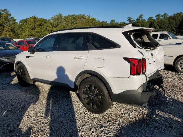 5XYRLDLC6MG016800 - 2021 KIA SORENTO S WHITE photo 2