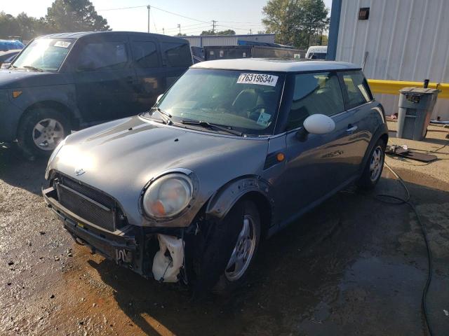 2010 MINI COOPER, 