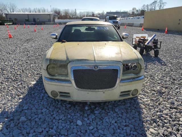 2C3AA63H25H606848 - 2005 CHRYSLER 300C WHITE photo 5