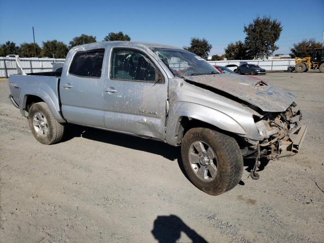 5TEJU62N18Z522605 - 2008 TOYOTA TACOMA DOUBLE CAB PRERUNNER SILVER photo 4