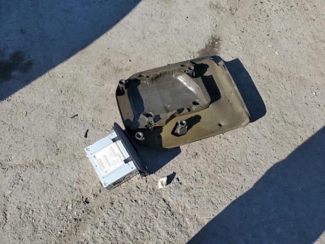 2A4RR8DGXBR604144 - 2011 CHRYSLER TOWN & COU TOURING L SILVER photo 13