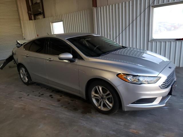 3FA6P0HD6JR224197 - 2018 FORD FUSION SE SILVER photo 4