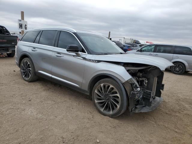 5LM5J7XC1LGL24915 - 2020 LINCOLN AVIATOR RESERVE SILVER photo 4