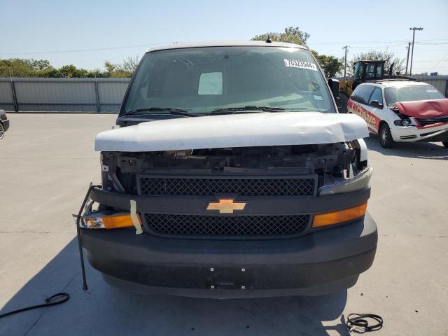 1GCWGBFB5L1164143 - 2020 CHEVROLET EXPRESS G2 WHITE photo 5