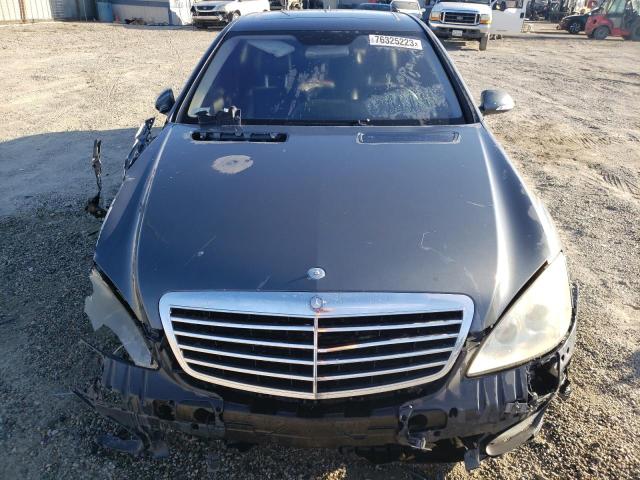 WDDNG71X17A053841 - 2007 MERCEDES-BENZ S 550 GRAY photo 5