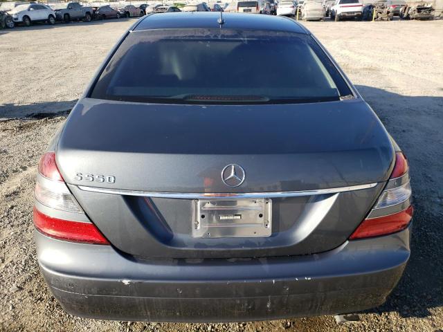 WDDNG71X17A053841 - 2007 MERCEDES-BENZ S 550 GRAY photo 6