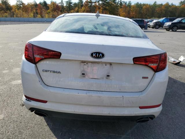 KNAGM4A74C5289135 - 2012 KIA OPTIMA LX WHITE photo 6