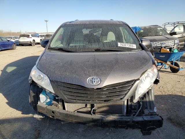 5TDKZ3DC2HS824451 - 2017 TOYOTA SIENNA LE CHARCOAL photo 5