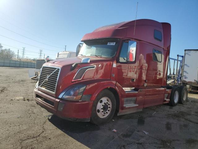 4V4NC9EH8GN937809 - 2016 VOLVO VN VNL RED photo 2