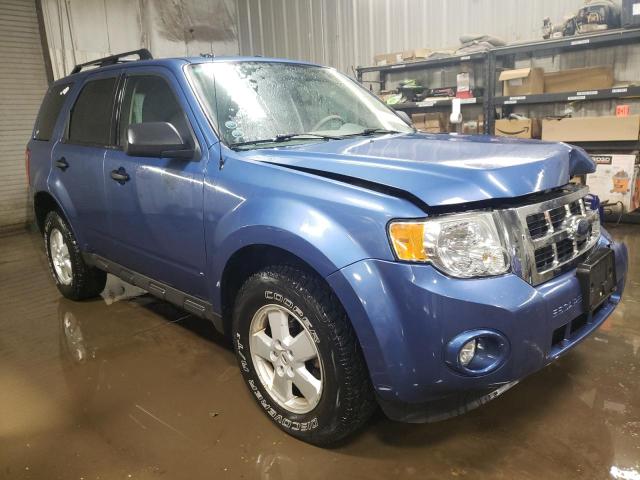 1FMCU03709KA07683 - 2009 FORD ESCAPE XLT BLUE photo 4