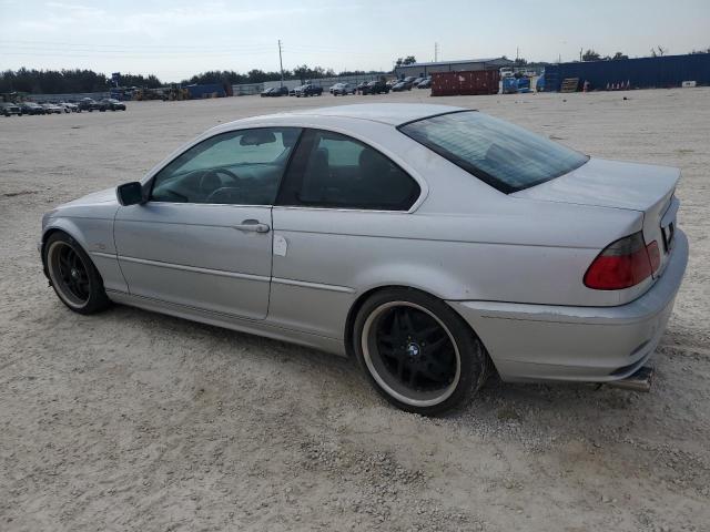 WBABN53472JU26266 - 2002 BMW 330 CI Silber Foto 2