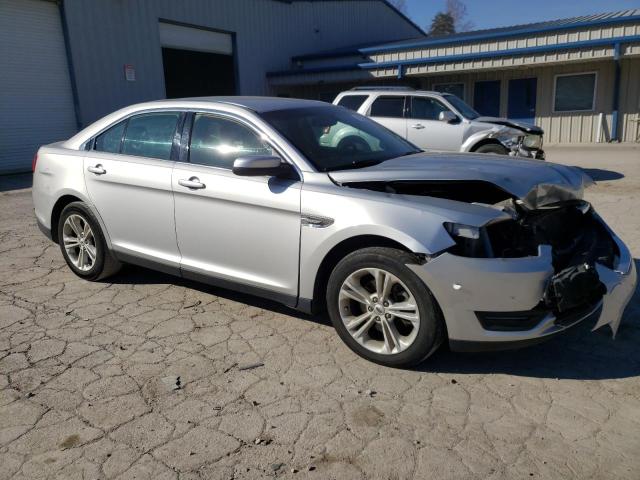 1FAHP2E89HG127623 - 2017 FORD TAURUS SEL SILVER photo 4