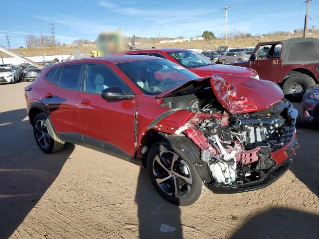 KL77LGE22RC073646 - 2024 CHEVROLET TRAX 1RS RED photo 4