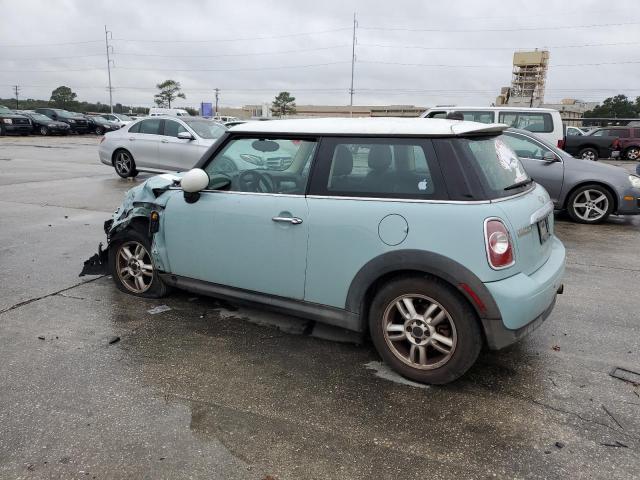 WMWSU3C58BT182468 - 2011 MINI COOPER BLUE photo 2