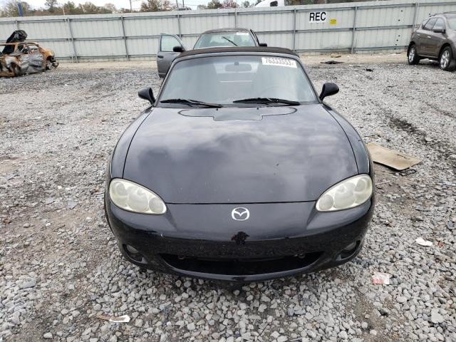 JM1NB353X20227347 - 2002 MAZDA MX-5 MIATA BASE BLACK photo 5