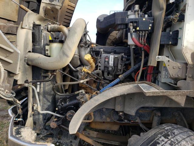 3HSJGTKT7GN748472 - 2016 CATERPILLAR CT660 WHITE photo 7