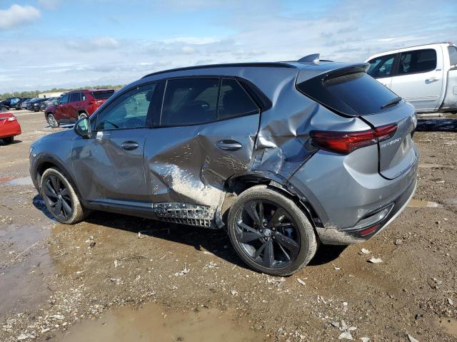 LRBFZNR49ND020734 - 2022 BUICK ENVISION ESSENCE GRAY photo 2