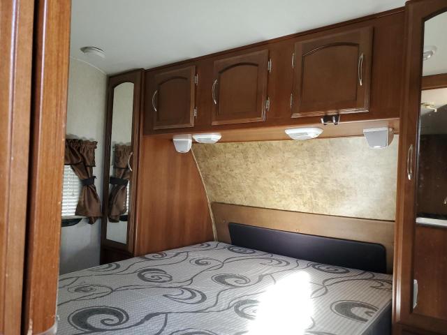 5ZT2FEUB2DA008860 - 2013 WILDWOOD COACHMEN TWO TONE photo 5