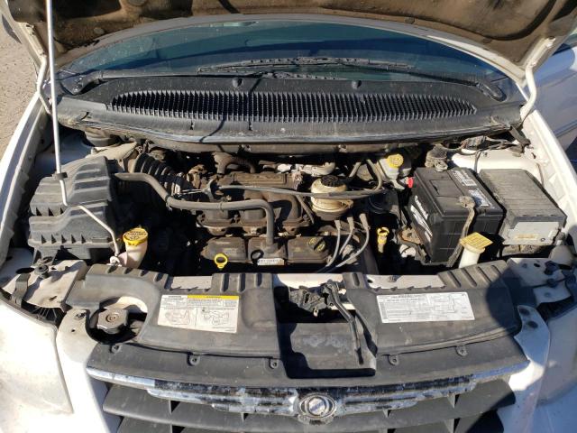 2C4GP54L75R213245 - 2005 CHRYSLER TOWN & COU TOURING WHITE photo 12