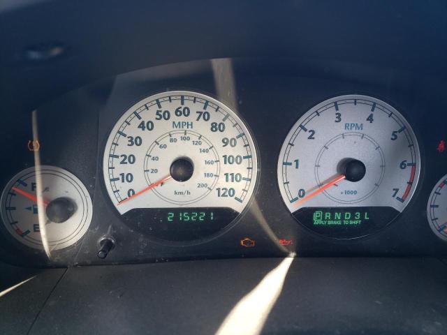 2C4GP54L75R213245 - 2005 CHRYSLER TOWN & COU TOURING WHITE photo 9