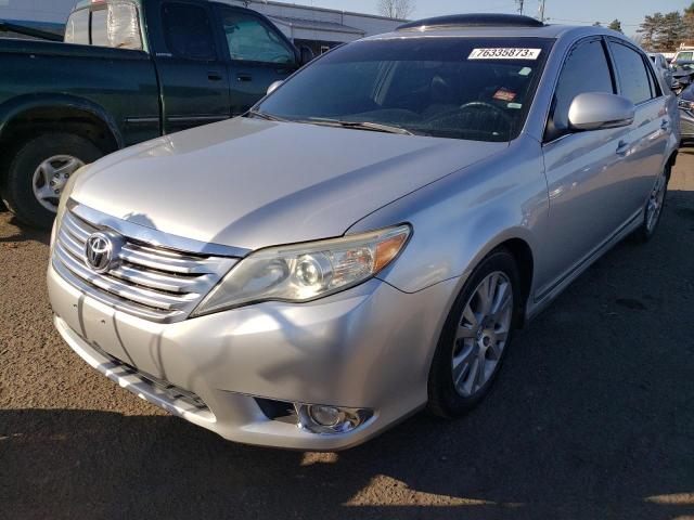 4T1BK3DB5CU453863 - 2012 TOYOTA AVALON BASE 银色 照片 1