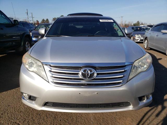 4T1BK3DB5CU453863 - 2012 TOYOTA AVALON BASE 银色 照片 5