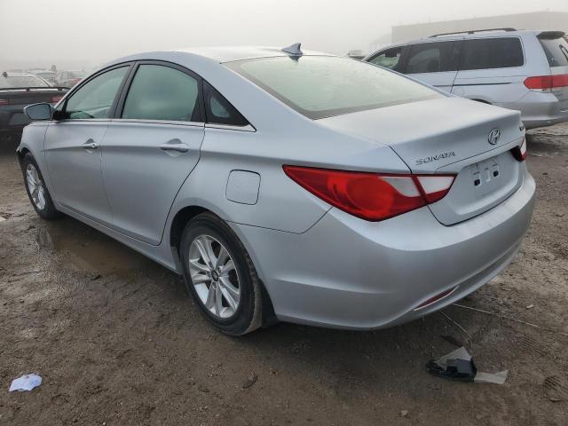 5NPEB4AC9DH740624 - 2013 HYUNDAI SONATA GLS SILVER photo 2