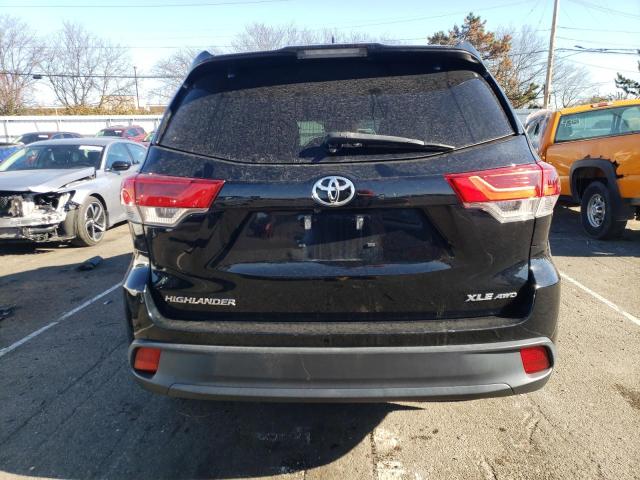 5TDJZRFH1JS534439 - 2018 TOYOTA HIGHLANDER SE BLACK photo 6