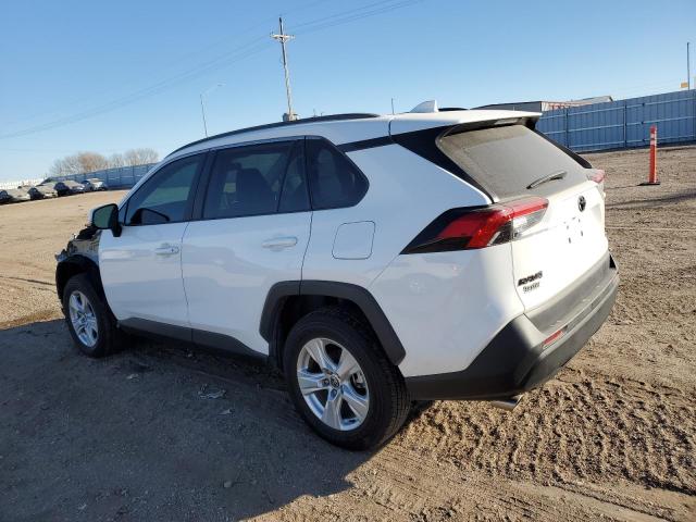 2T3P1RFV6MC178842 - 2021 TOYOTA RAV4 XLE WHITE photo 2