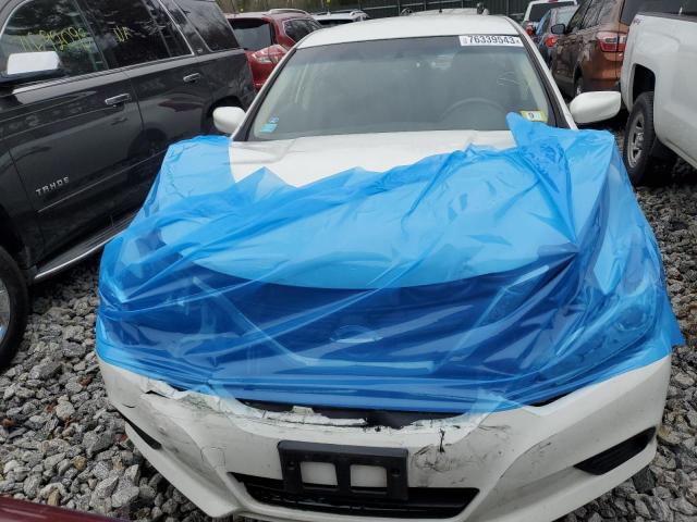 1N4AL3AP3HN352325 - 2017 NISSAN ALTIMA 2.5 WHITE photo 5