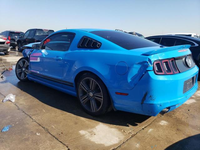 1ZVBP8AM6D5283403 - 2013 FORD MUSTANG BLUE photo 2