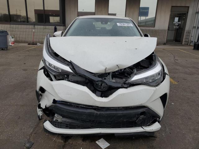 JTNKHMBX1L1070779 - 2020 TOYOTA C-HR XLE WHITE photo 5