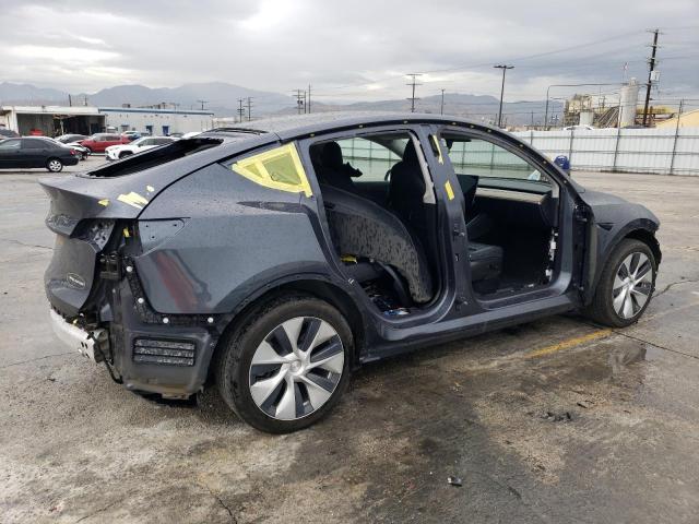 5YJYGDEE4MF074586 - 2021 TESLA MODEL Y GRAY photo 3