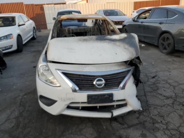 3N1CN7AP1KL842518 - 2019 NISSAN VERSA S WHITE photo 5