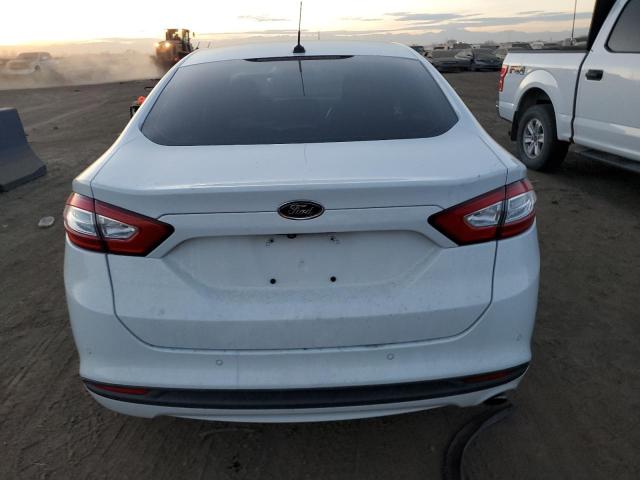 3FA6P0HD0FR239169 - 2015 FORD FUSION SE WHITE photo 6