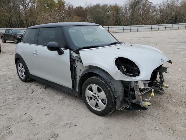 WMWXM5C56F3A60556 - 2015 MINI COOPER SILVER photo 4