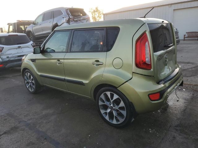 KNDJT2A62D7525472 - 2013 KIA SOUL + GREEN photo 2