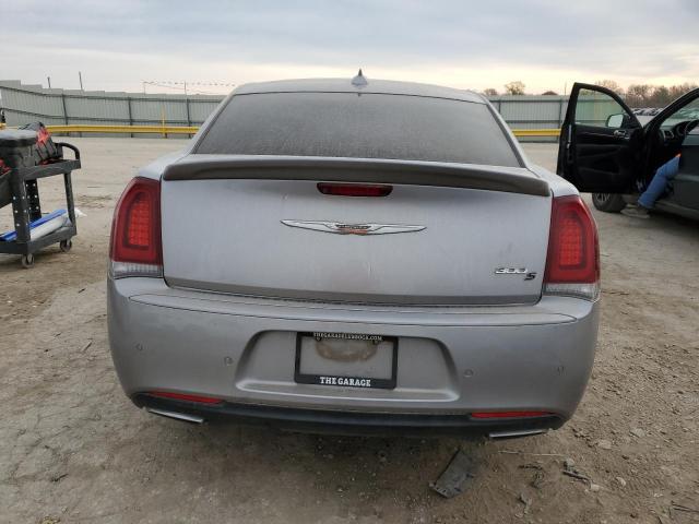 2C3CCABG2JH243802 - 2018 CHRYSLER 300 S SILVER photo 6