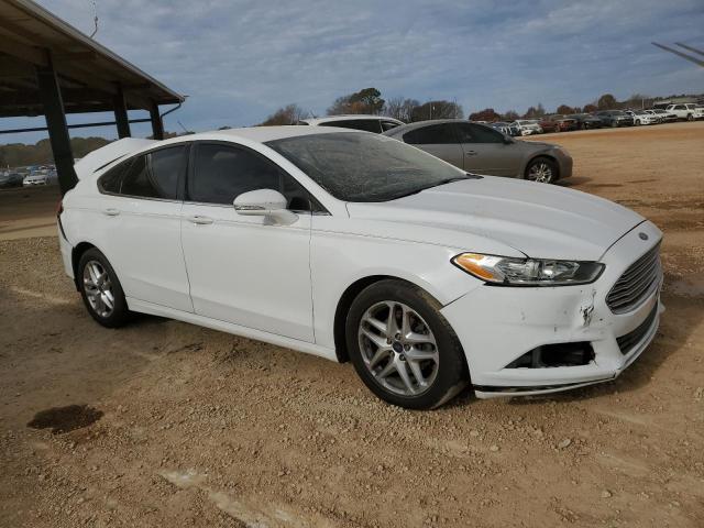 3FA6P0H77DR338269 - 2013 FORD FUSION SE WHITE photo 4