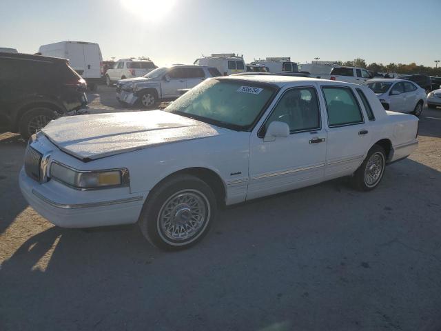 1LNLM81WXVY687821 - 1997 LINCOLN TOWN CAR EXECUTIVE WHITE photo 1