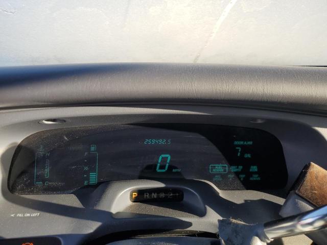 1LNLM81WXVY687821 - 1997 LINCOLN TOWN CAR EXECUTIVE WHITE photo 9