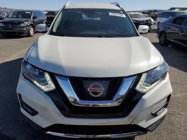 JN8AT2MT9HW398866 - 2017 NISSAN ROGUE S WHITE photo 5