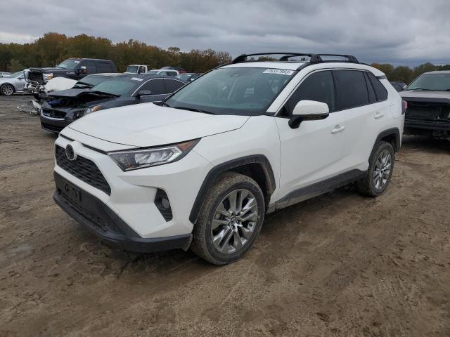 JTMC1RFV5KD022752 - 2019 TOYOTA RAV4 XLE PREMIUM WHITE photo 1