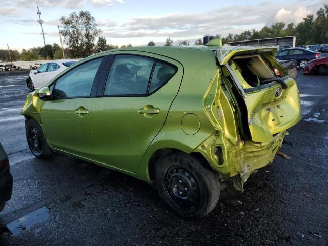 JTDKDTB36F1094202 - 2015 TOYOTA PRIUS C GREEN photo 2