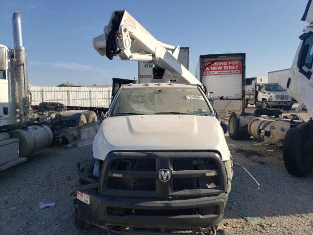 3C7WRNAL5HG760621 - 2017 RAM 5500 WHITE photo 5