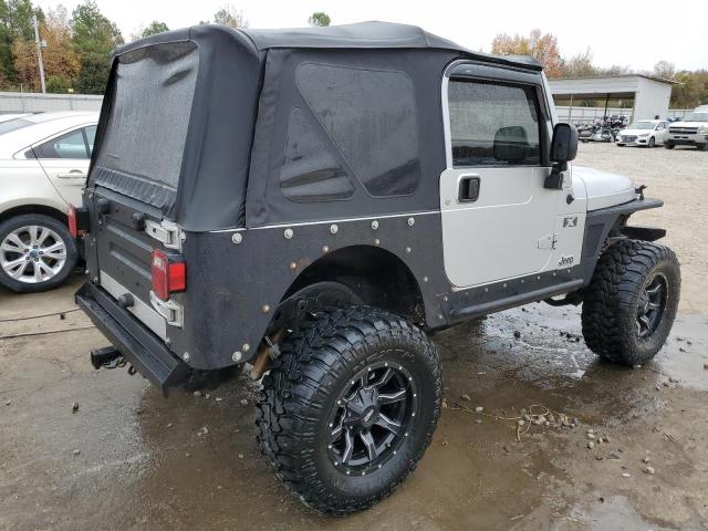 1J4FA39S24P733901 - 2004 JEEP WRANGLER X SILVER photo 3