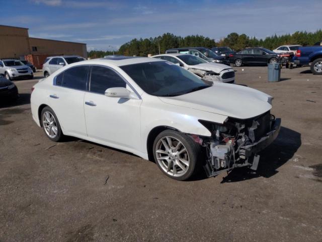 1N4AA5AP4BC829137 - 2011 NISSAN MAXIMA S WHITE photo 4